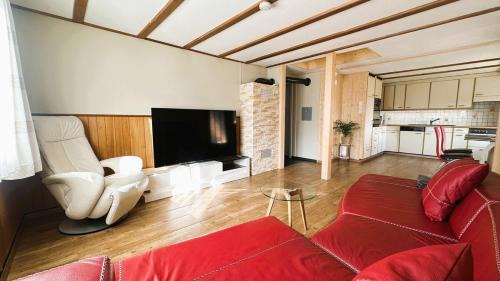 Fahrni Apartment | Time out near Lake of Thun & Emmental region