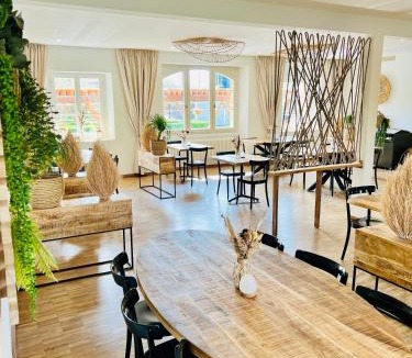 Cudrefin Hotel | Hôtel Domaine de la Sauge