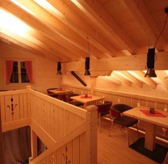 Axalp House | Chalet with gourmet kitchen for 4-8 people