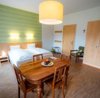 Brig Hotel | Hotel Haus Schönstatt contactless-Check-In