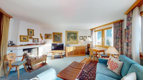 Zuoz Apartment | Apartment Belvair 39