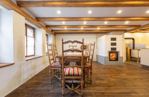 Horgen District House | Living on a animal sanctuary