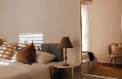 Chatillon House | Lakeview Homestay - Private Guest Rooms & Bathroom