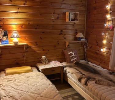 Le Vaud Bed & Breakfast | Jolie chambre dans chalet