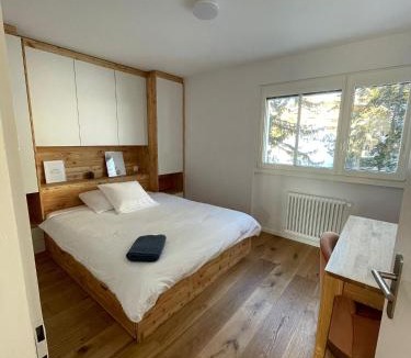 Vermala Apartment | Bel Appartement Centre Crans Montana, Vue Alpine et Fraîcheur