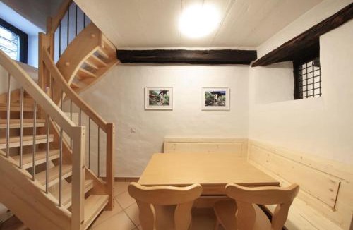 Aurigeno House | Charming Retreat- 100-Year-Old Stone Rustico