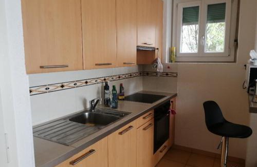 Lausanne House | une chambre à coucher dans un appartement au centre-ville