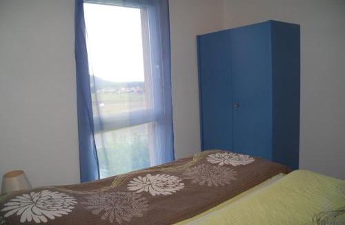 Auvernier Apartment | Appartment Aux Lilas