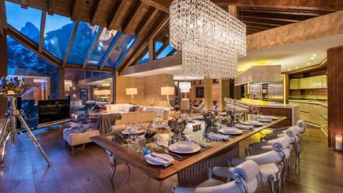 Zermatt Apartment | retreat with panoramic views three main ski areas