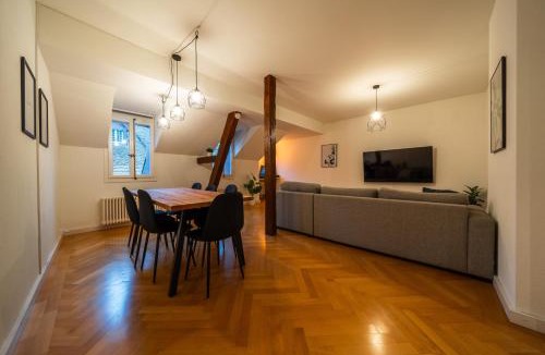 Thun Apartment | Old town apt in the heart of Thun with garden