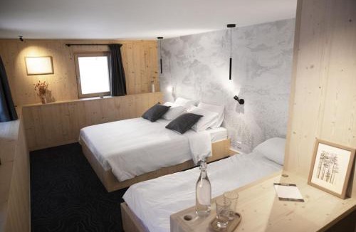 Les Plans-sur-Bex Hotel | Miroir d'Argentine