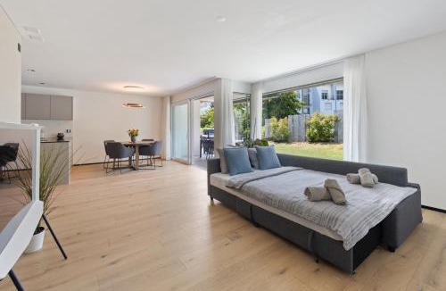 Dietikon District Apartment | The R Apartment Zugerberg - EV Wallbox - Terrasse