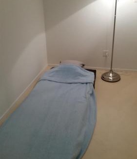 District 7 Apartment | Gästezimmer mit Gartenblick