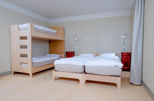 St. Luc Hostel | Grand Hotel du Cervin - Auberge de jeunesse et spa
