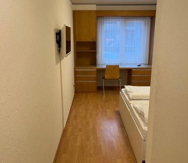 Zuchwil Hostel | HoStel Self Check-In Solothurn