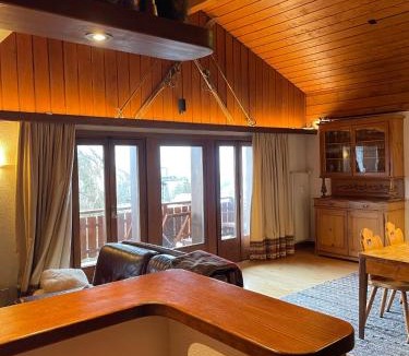 Verbier Apartment | Avouitzons Medran Apartments - Ski-in Ski-out 30 meters from Medran lift and 40 meters from W Hotel