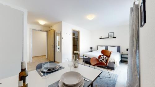 Aigle Apartment | Nonanteneuf appart hōtel Aigle - contactless check-in