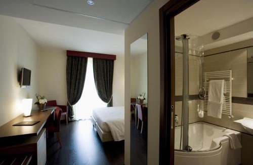 Barzano Hotel | Red's Redaelli Hotel