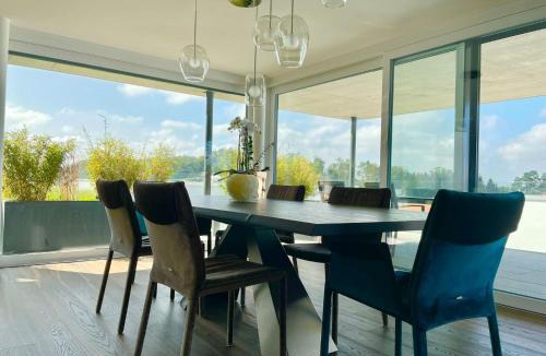 Gummenen Apartment | Luxusloft mit warmem Outdoor Whirlpool