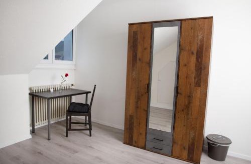 St. Gallen House | RUSTICO INN- Vintage Simple Rooms and Easy Parking direkt bei der OLMA nahe HSG und Spital