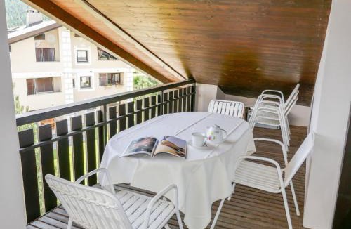 Sils-Maria Apartment | Apartment Chesa Polaschin E - E21 - Sils by Interhome