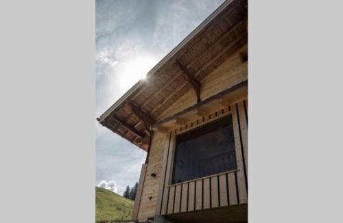 Saanenmoeser Apartment | Ferienwohnung Lochstafel