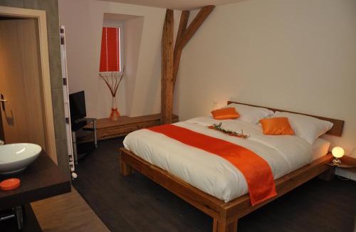 Cournillens Hotel | Le Relais du Château Monney