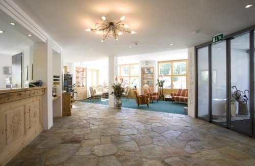 Sils-Maria Apartment | Ferienwohnungen Seraina