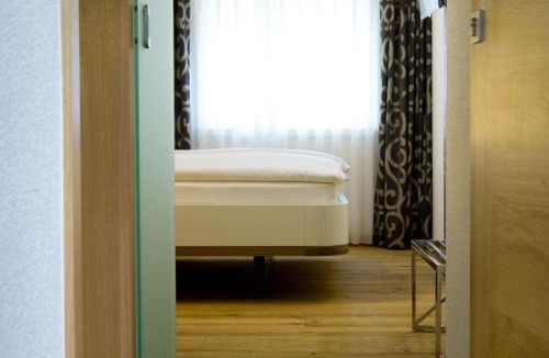 Sonceboz-Sombeval Hotel | Hôtel-Restaurant du Cerf