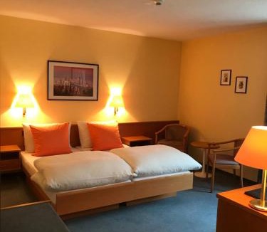 Oberbipp Hotel | Hotel Eintracht
