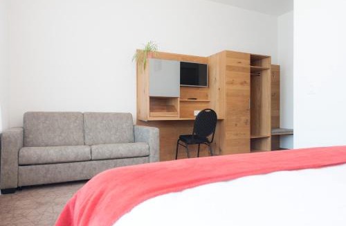 Marly Hotel | Hotel Acacia