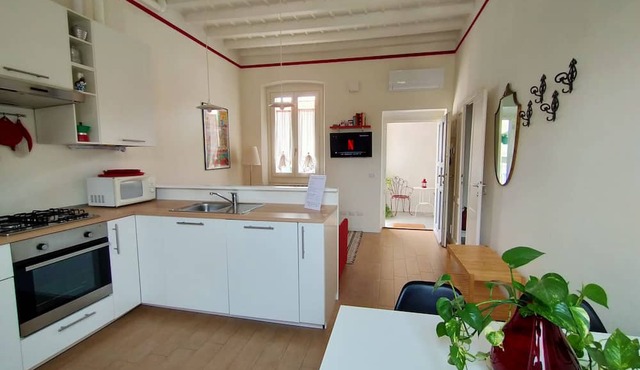 ROSSO AMARANTO APARTMENT - BETWEEN MILAN AND COMO