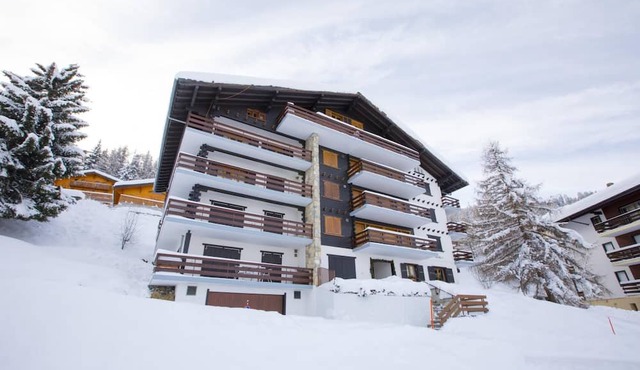 App Les Rocailles 9 Family Retreat With Sauna