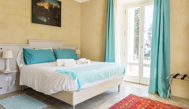 White Lilac romantic B&B adults only