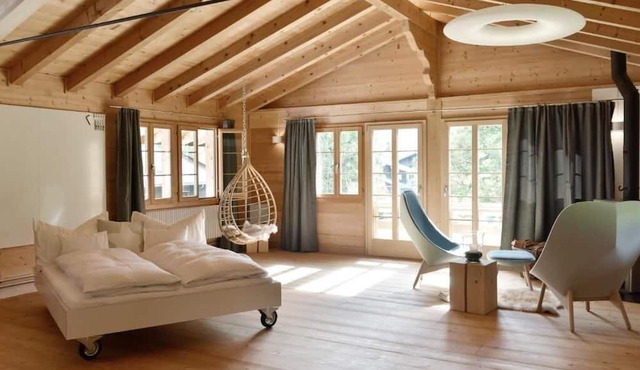 Lenk Lodge