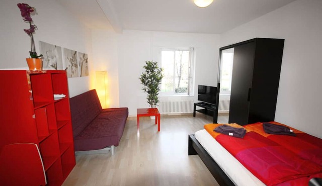 Hitrental Stauffacher Apartments