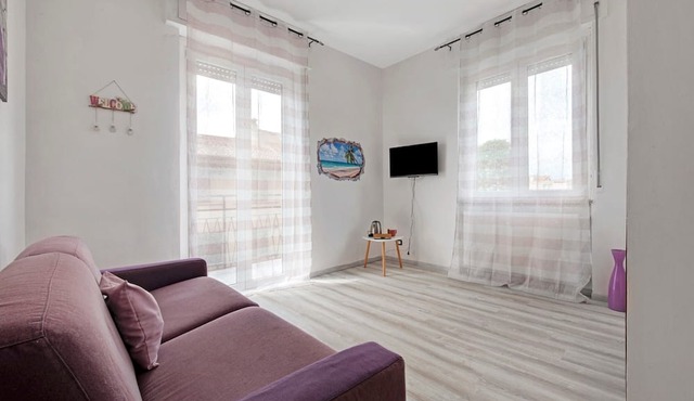 Room 'Rosa' with Shared Terrace, Balcony and Wi-Fi