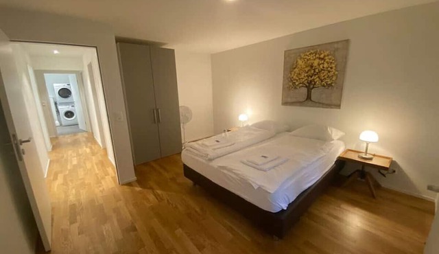 Amazing 3BR flat in the city centre (Sky9)