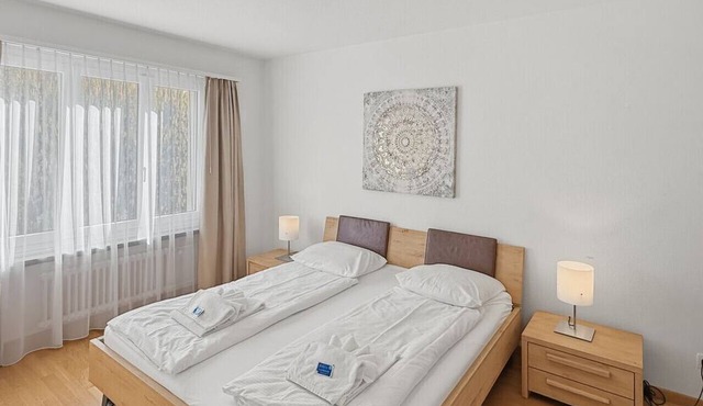 Beautiful, quite and very central 2BR flat (Sky3)