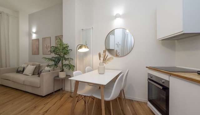 Porta Vittoria - Cozy & Stylish 1BDR Duomo/San Babila Area