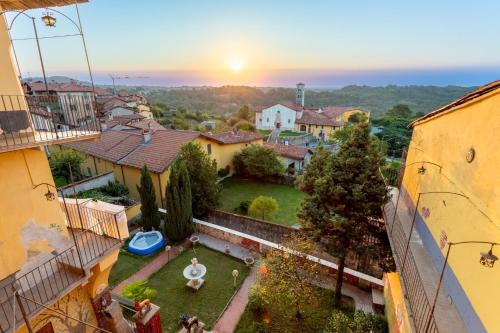 Villa Piemonte - Simple & Historic Group accommodation