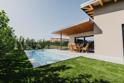 Luxe Villa Maxime