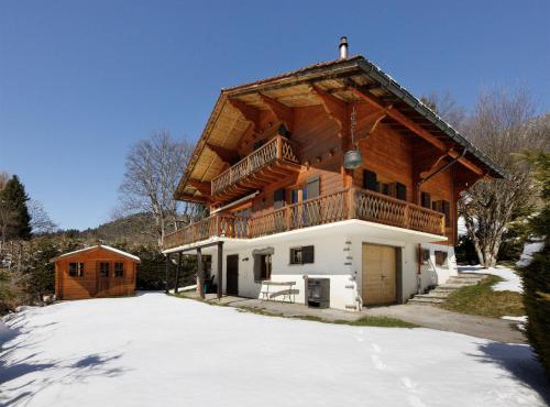 Chalet Chalet Shambala by Interhome