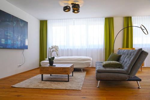 Penthouse mit Panoramaterrasse & Bergblick in Landquart