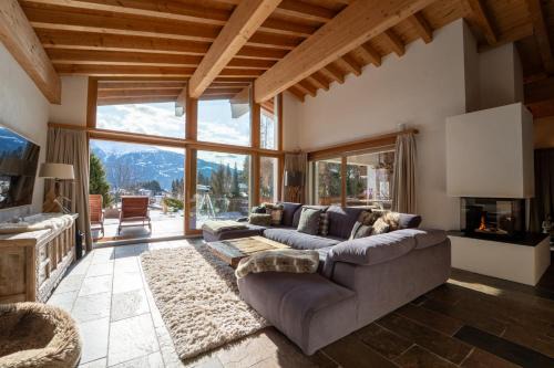 Luxury Chalet in Laax with Stunning Views