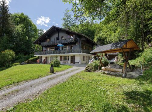 Apartment Chalet l'Aube by Interhome
