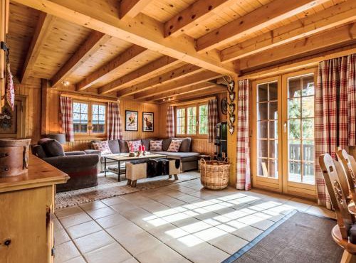 Chalet Larix by Interhome