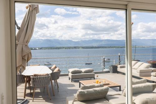 Elite Villa Geneva with Lake View
