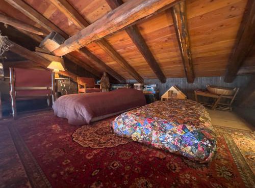 Chalet Le Zirizui - Authentique refuge alpin avec vue imprenable in Liddes