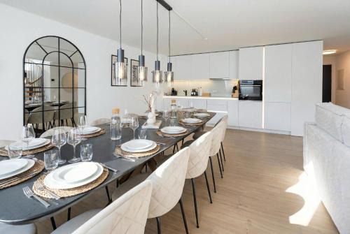 Penthouse Maisonette, Airport & City, Parking